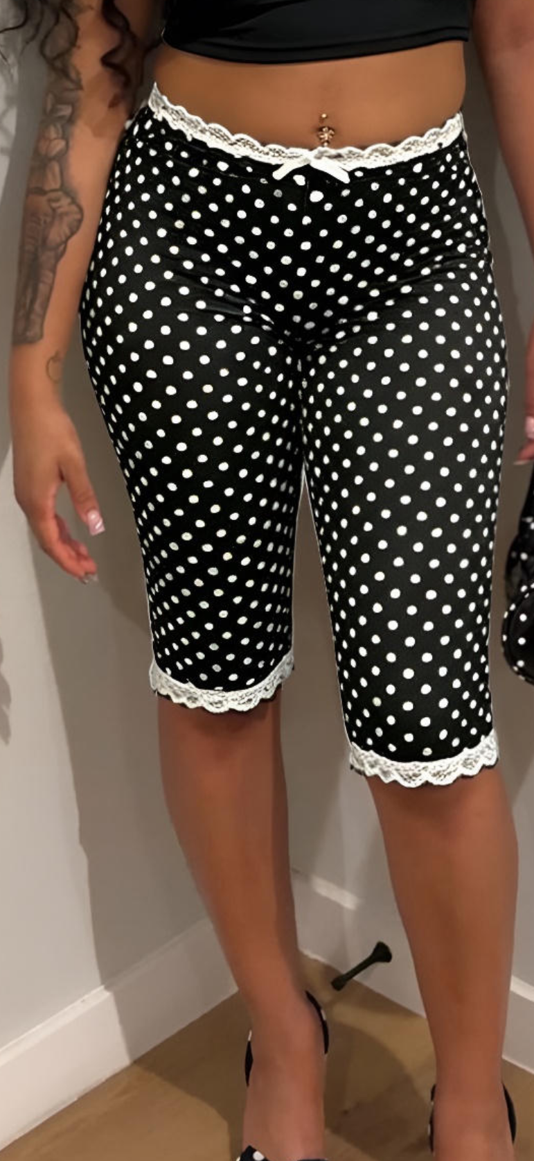 Spot Me Capri ( white lace )