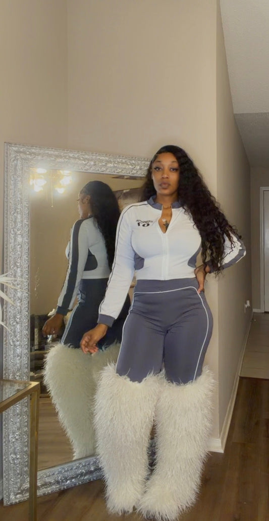 The Vibe Set ( not tall girl friendly)